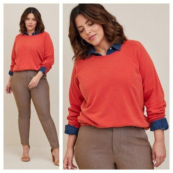 Torrid Classic Fit Cozy Fleece Crew Neck Raglan Sweatshirt - Picture 1 of 4